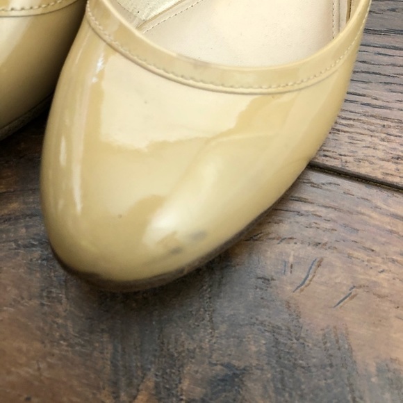 Via Spiga Beige Patent Flats - Size 5 - Picture 4 of 11